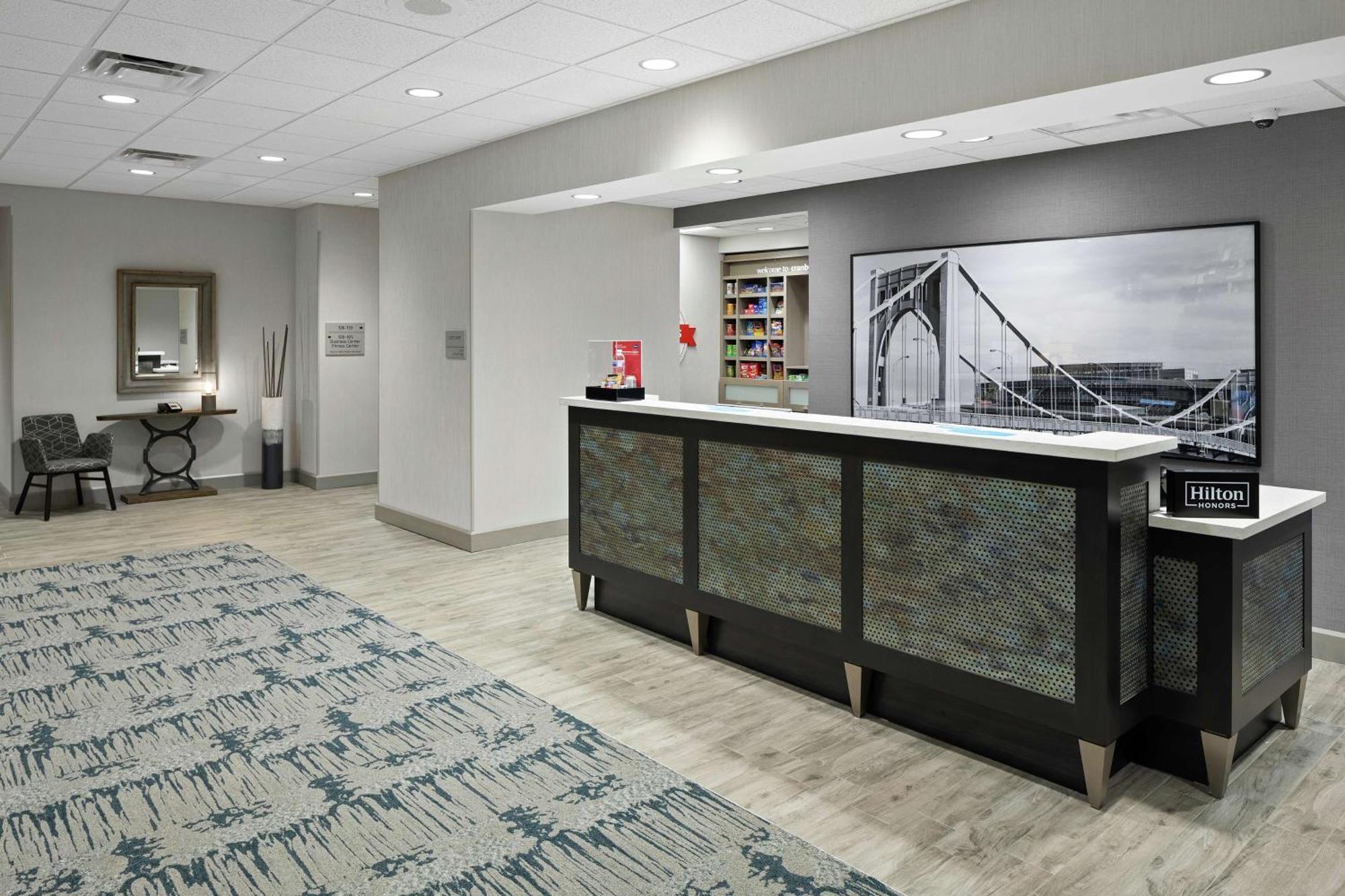 Hampton Inn & Suites Cranberry Township/Mars Exterior photo